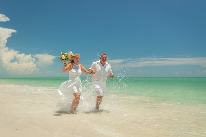 beach elopement