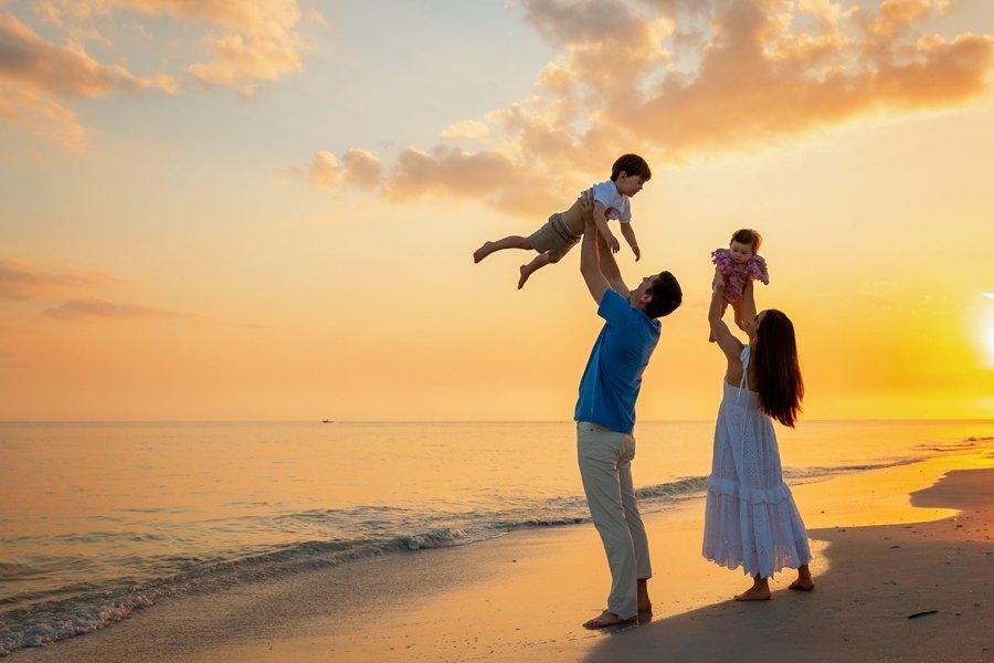 beach photos with toddlers